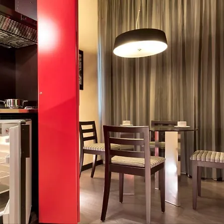 C-hotels The Style מלון דירות 4*